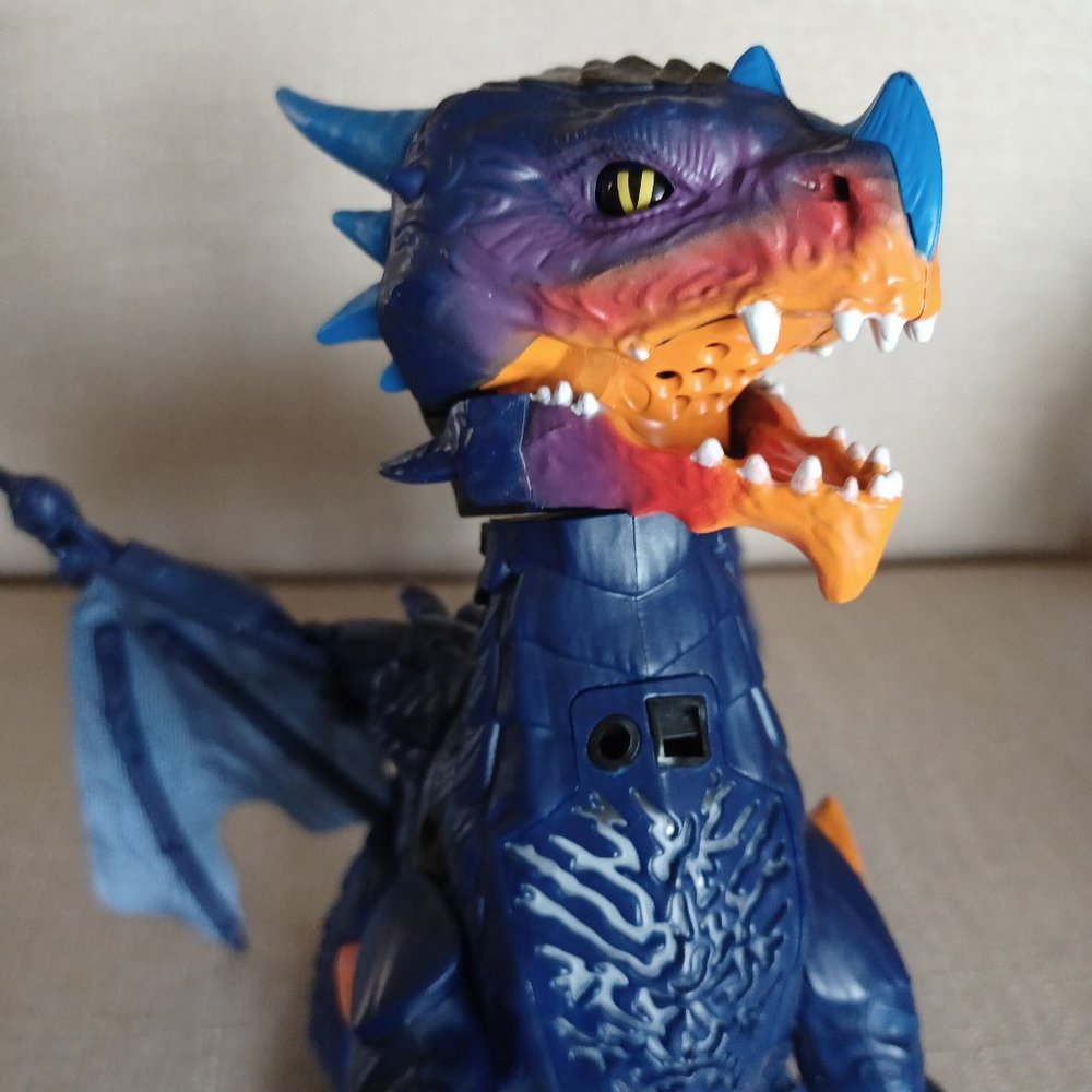 WowWee Untamed Legends Vulcan Dragon - For the dragon fanatic in your life!